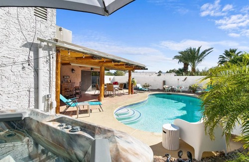 Desert Park Estates House | "TIKI DUNES - #1 Palm Springs Magical Escape"