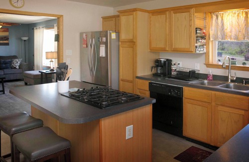 Dundee House | Tiki on the Lake | The perfect retreat at the end of a long day!