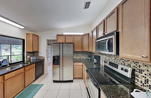 Riverbend Country Club House | Tiki Retreat