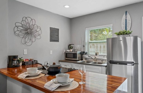 Lake Ridge Apartment | Tilah Stays | Weekly discounts | 10 Min to beach