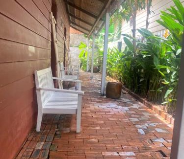 Ong Lang House | Tim Hotel - Near The Sea