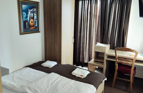 Velika Gorica Hotel | Tim Rooms