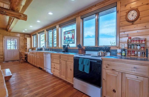 Driggs House | Timber House with Unobstructed Teton Views