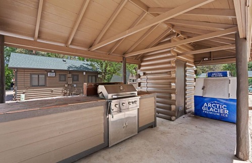 Colorado Springs Cabin | Timber Lodge Cabin #21