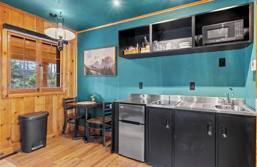 Colorado Springs Cabin | Timber Lodge Cabins 27