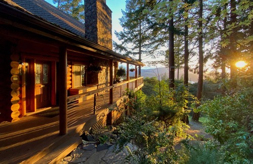 Rosario Cabin | Timber Lodge Log Home, 10 Person Theater Room, Hot Tub, Pool Table, Ocean Views!