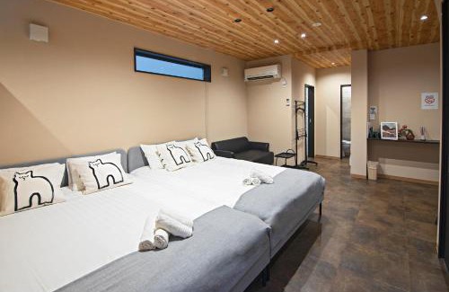 Shinsekai House | Time通天閣1F Tsutenkaku Nihonbashi