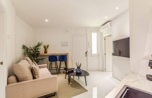 Las Acacias Apartment | tIncredible renovated designer apartment 5ºI-D