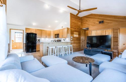Palisade Acres House | Tinker's Toy 233