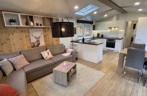 Riedenburg House | Tiny Haus Raabennest by Interhome