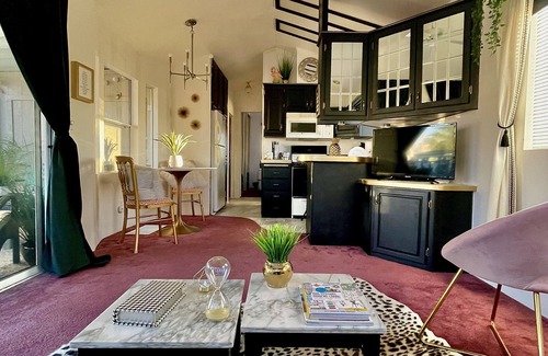 Desert Hot Springs House | Tiny Home and Gem Of The Desert with Mineral Hot Springs