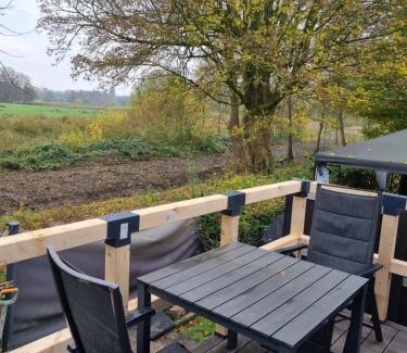 Altengroden Apartment | Tiny Home mit Panoramaterrasse - Ausblick ins Grüne inklusive
