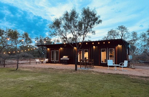 Mason House | Tiny House Getaway retreat on 32 secluded acres!