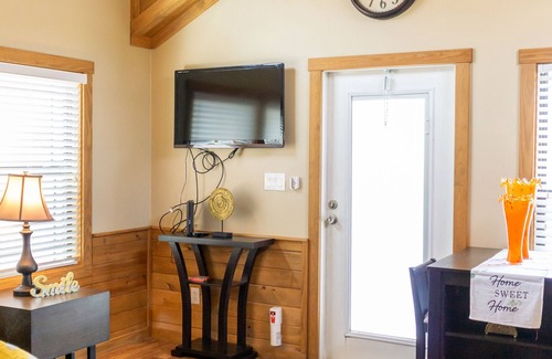 Willis Cabin | Tiny living cabin
