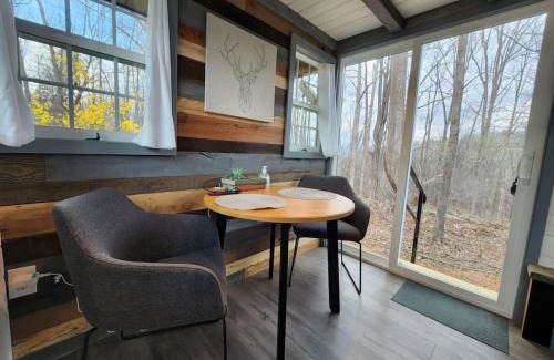 Nellysford House | Tiny Luxury Retreat Lake Hikes Brews & Vines
