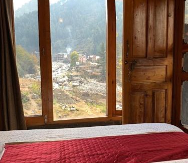 Gushaini House | Tirthan Jaabal Homestay