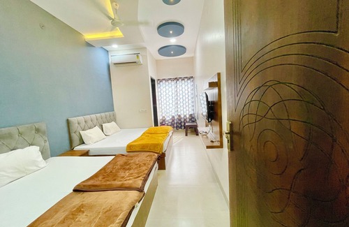 Ujjain Hotel | Tirupati Palace-near Mahakaleswar Temple