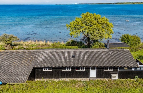 Holbaek House | "Titta" - 10m to the fjord by Interhome