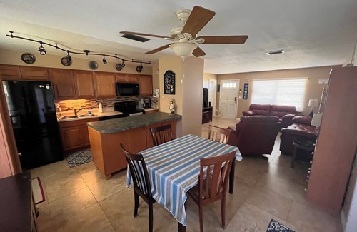 Gardendale House | Titusville Holiday Home