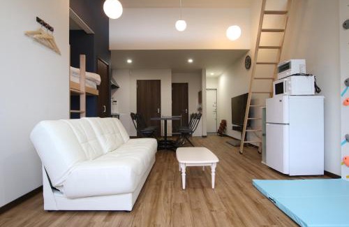 Awaji Apartment | Tiz wan 岩屋あわじ