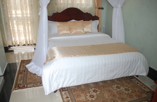 Kasese Hotel | TJ Global Hotel Kasese