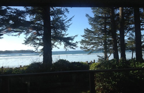 Tofino House | Tofino Beach Oasis on World Famous Chesterman Beach!