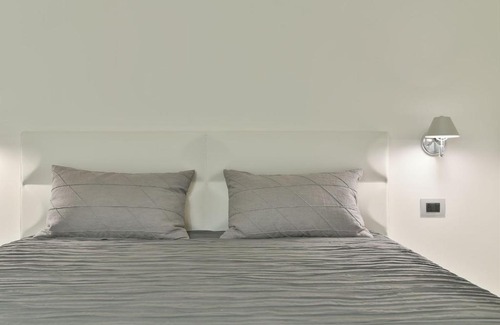 Laura House | Tolomeo Rooms