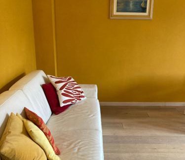 Giambellino Apartment | Tolstoj House