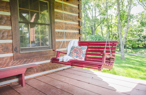 Natural Bridge Cabin | Tom's Cabin at Poague Run -new listing!