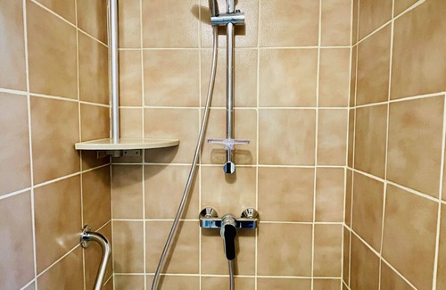 Forges-les-Bains Apartment | Tom: Studio with small terrace 300 metres from the thermal baths