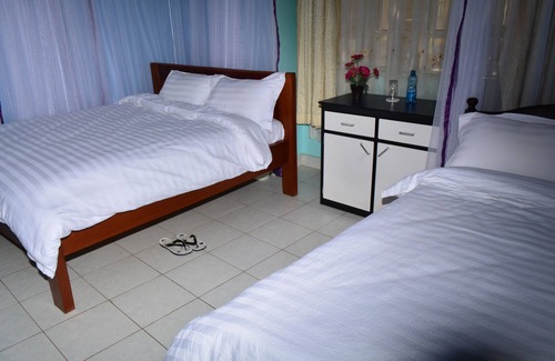 Syokimau House | Tommy's Lounge