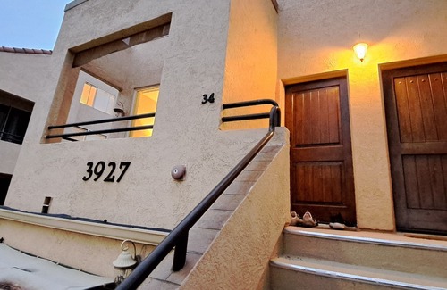 University City Condo | Top corner 2-story La Jolla Condo