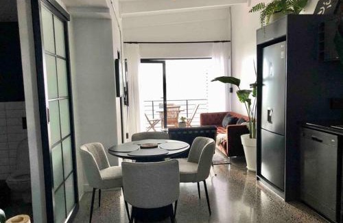 West Beach Apartment | Top floor apartment by the beach