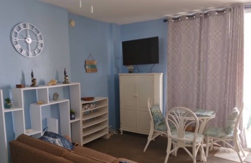 Bostwick Park Condo | TOP FLOOR CONDO AT SEA DIP BEACH RESORT!!!