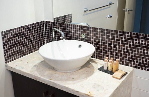 Kensington Apartment | Top floor designer apartment, Kensington inner Melbourne