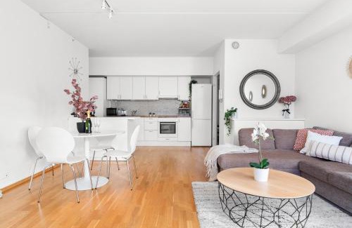 Majorstua Apartment | Top floor with balcony - Super central - 5 pax
