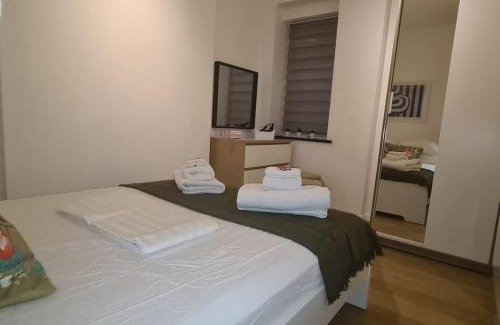 Luton Apartment | Top Hat Luton flat free parking
