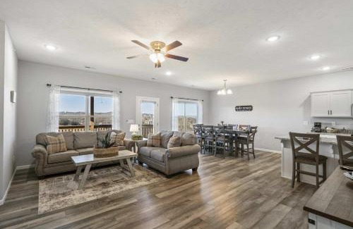 Branson West House | Top of the Ridge - 3 BDR for 8