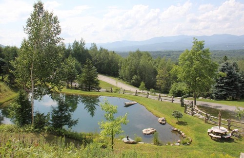 Morrisville House | TOP OF THE WORLD over Stowe, Hot Tub, with Tesla plug. Sleeps up to 17.