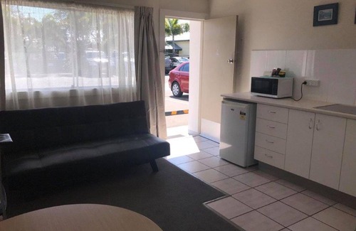 Maroochydore Hotel | Top Spot Motel