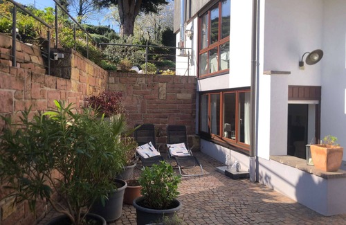 Sankt Martin Apartment | Top starting point for hiking, high-quality vacation apartment with its own outdoor area.