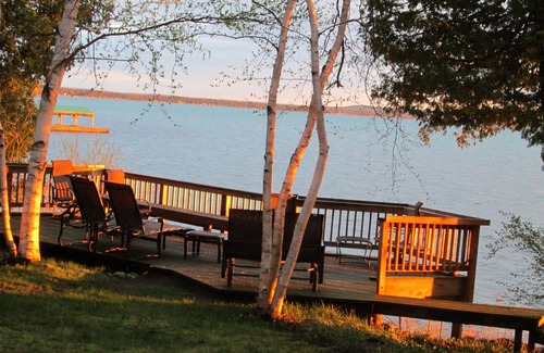 Alden Cottage | Torch Lake Exceptional Lakefront Cottage and Guest House - with Sandy Beach