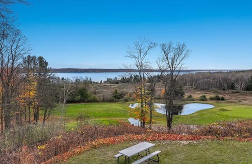 Kewadin Condo | πΆ Torch Lake Vista β A-Ga-Ming Golf & Lakeview Condo | Large Patio β 741/Unit 9B