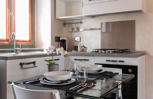 Borgo Dora Apartment | Torino Centro - Elegante Loft con Terrazzo