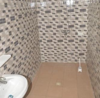 Bamako Apartment | Torobali IMMO Apartment 4- Modern 1BDR- Near Embassies and Restaurants- Secure Building