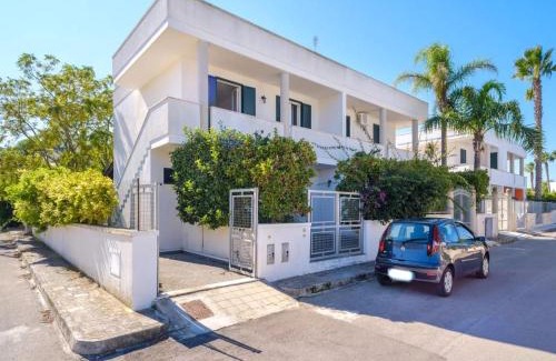 Torre dell'Orso House | Torre Dell Orso Luxury Villa Private Parking