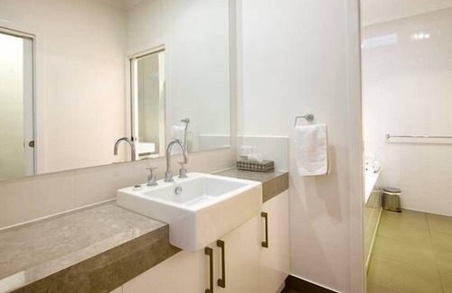 Mildura Central Business District House | Toscano on Olive BRAND NEW
