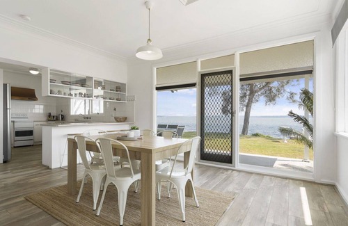 Toukley Apartment | Toukley Lakefront House,Toukley