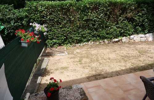 Vidauban Apartment | tourist furniture garden level