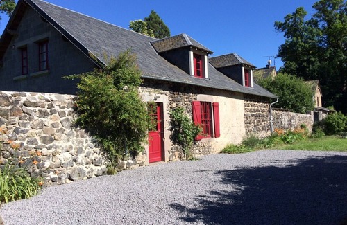 Saint-Diery House | Touristy Auvergne- Self catering house with garden